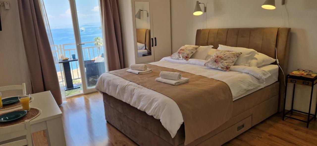 Apartmani Luan Vis Exterior photo