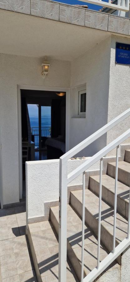 Apartmani Luan Vis Exterior photo